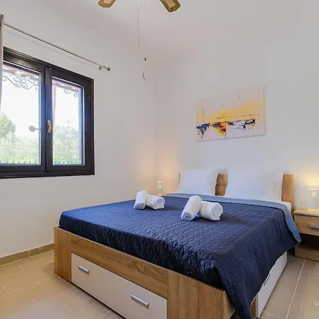 The Serene On Private Land, Netflix, Nova Semesterbostad *