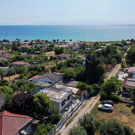 The Serene On Private Land, Netflix, Nova * Sozopoli